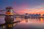 Preview: Fototapete Kettenbrücke in Budapest am Morgen