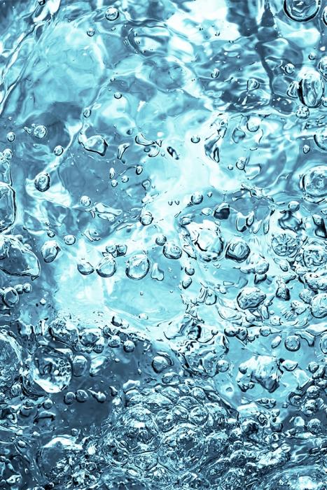 Fensterfolie als Sichtschutz – Luftblasen unter Wasser