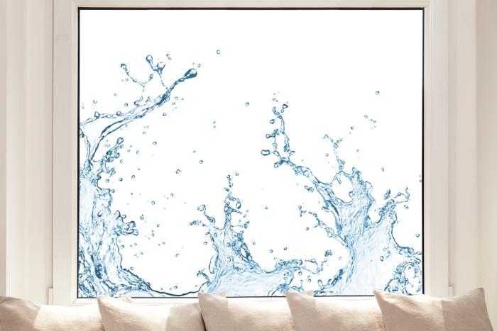 Fensterfolie mit einem Aqua-Motiv im Querformat