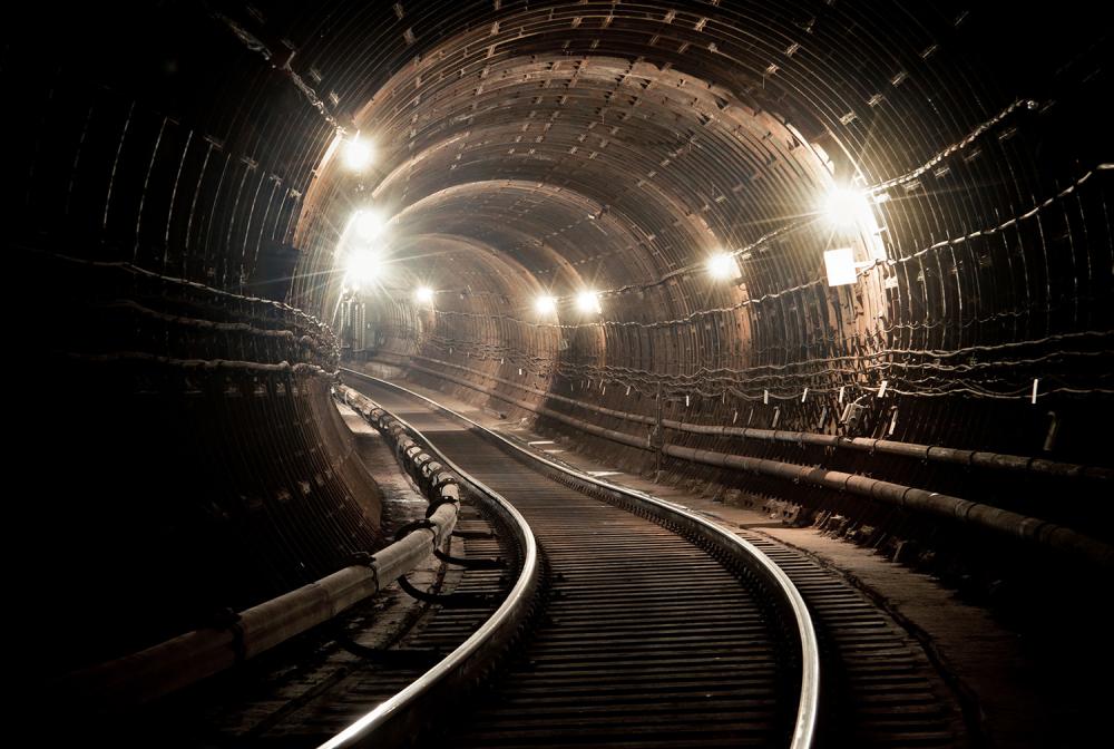Fototapete U-Bahn Tunnel