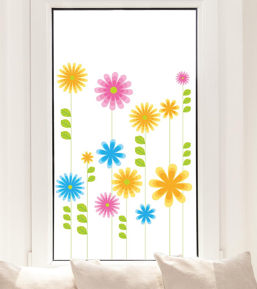 Fensterfolie mit einer Illustration aus bunten Blumen im Hochformat