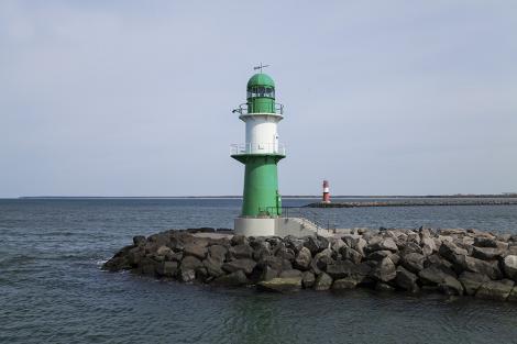 Fototapete Leuchtturm an der Ostsee