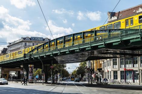 Fototapete Berlin U-Bahn-Brücke