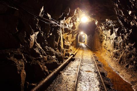Fototapete Mine im Bergwerk