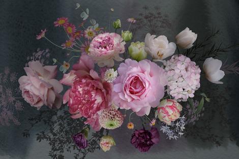 Barock-Fototapete edler und dekorativer Blumenstrauss