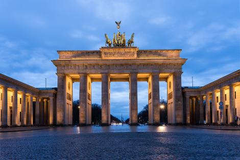 Fototapete Brandenburger Tor in Berlin am Morgen