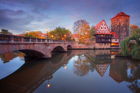 Fototapete Brücke in Nürnberg in Bayern