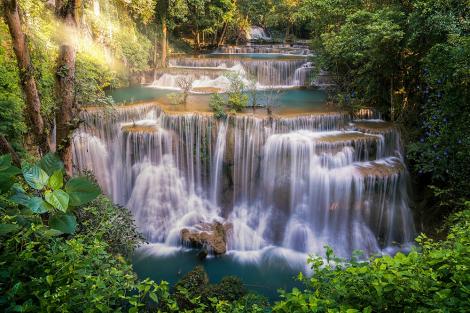 Fototapete Wasserfall Huai Mae Khamin in Thailand